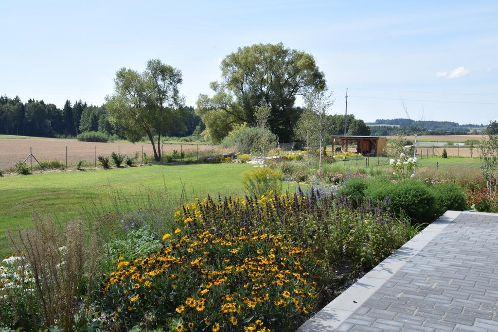 Penzion Na Samotách Jindrichuv Hradec Exterior foto